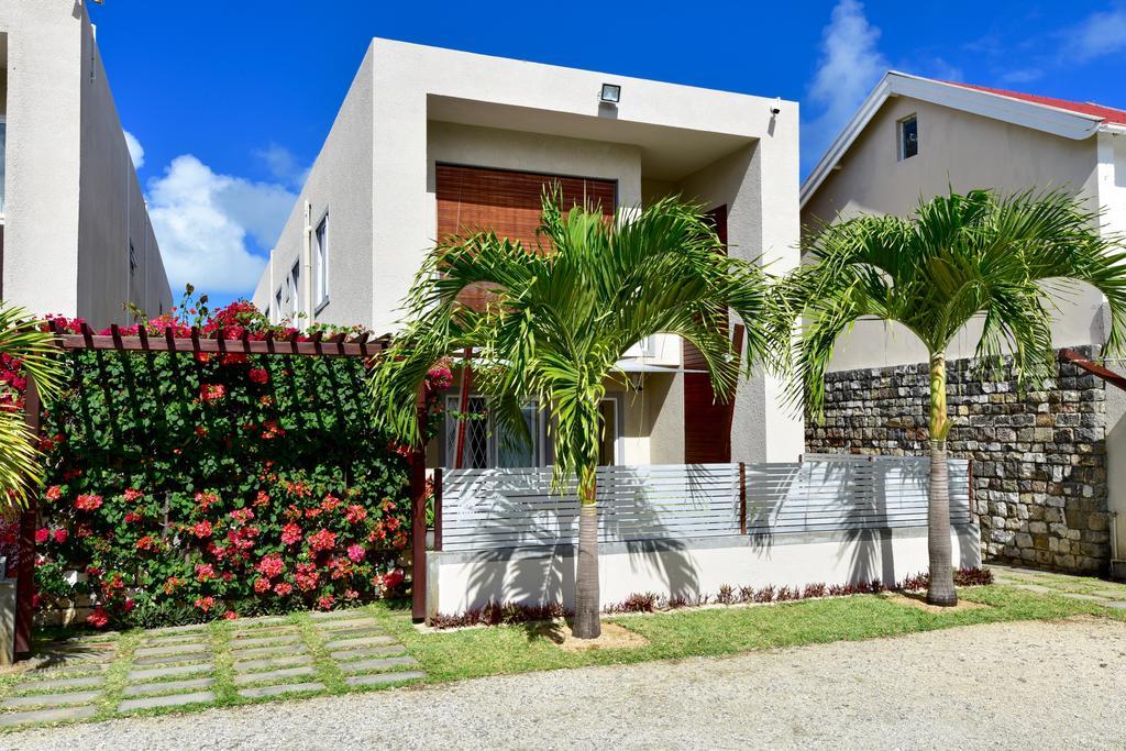 Turquoise Bay Beach Apartments Trou D'Eau Douce Eksteriør billede